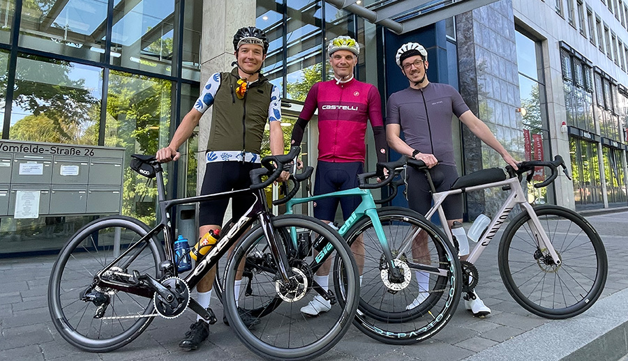 drei Rennradfahrer aus dem Standort Düsseldorf